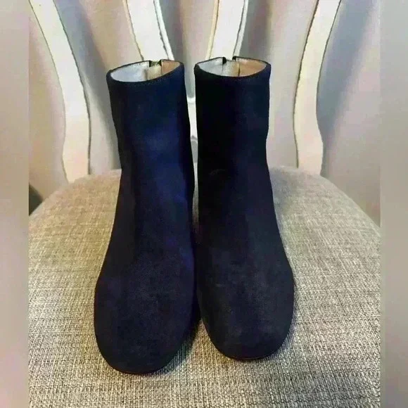 Boden Suede Ankle Boot Size 38/7.5US NAVY - Picture 3 of 8